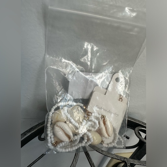 Puka Shell Belly Chain - Picture 2 of 5